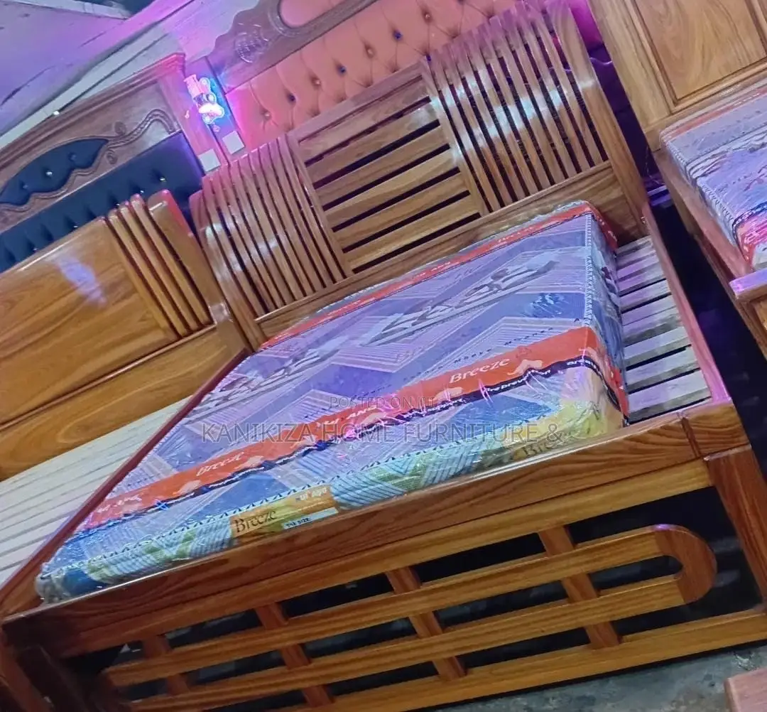 Kitanda Cha Mbao Cha 5/6 Material Mbao Ngumu Ya Mninga