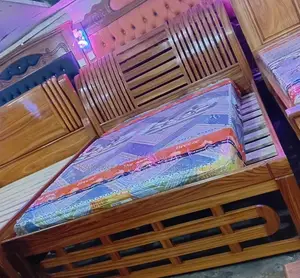 Kitanda Cha Mbao Cha 5/6 Material Mbao Ngumu Ya Mninga