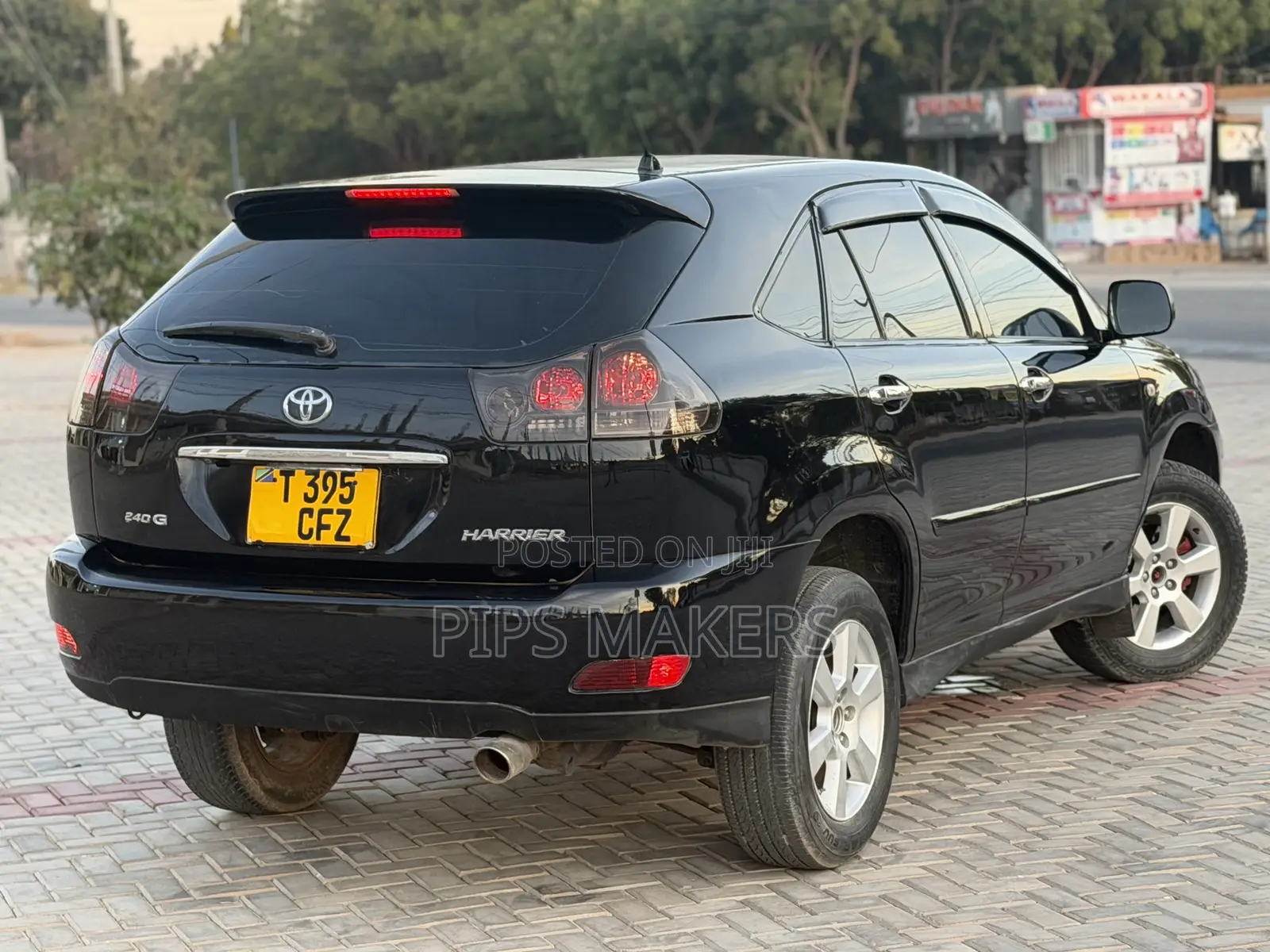Toyota Harrier 2004 Black