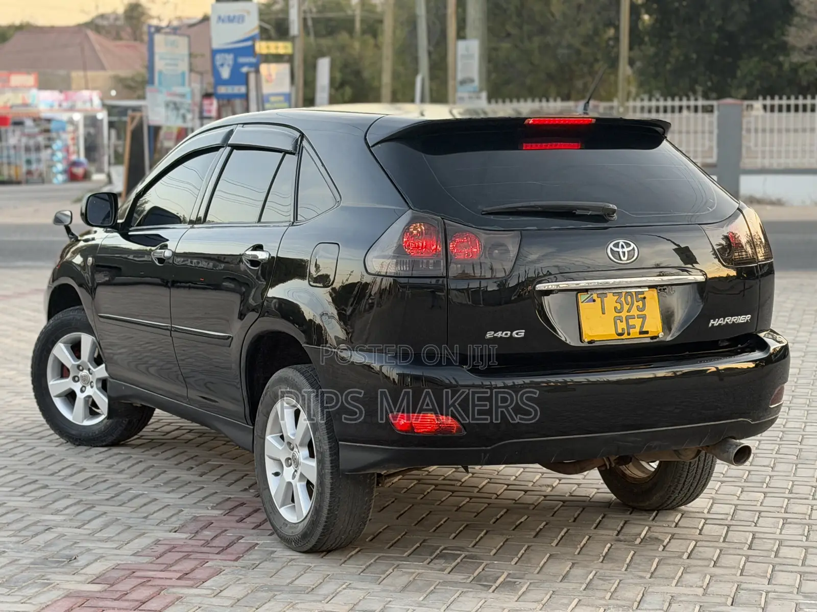 Toyota Harrier 2004 Black