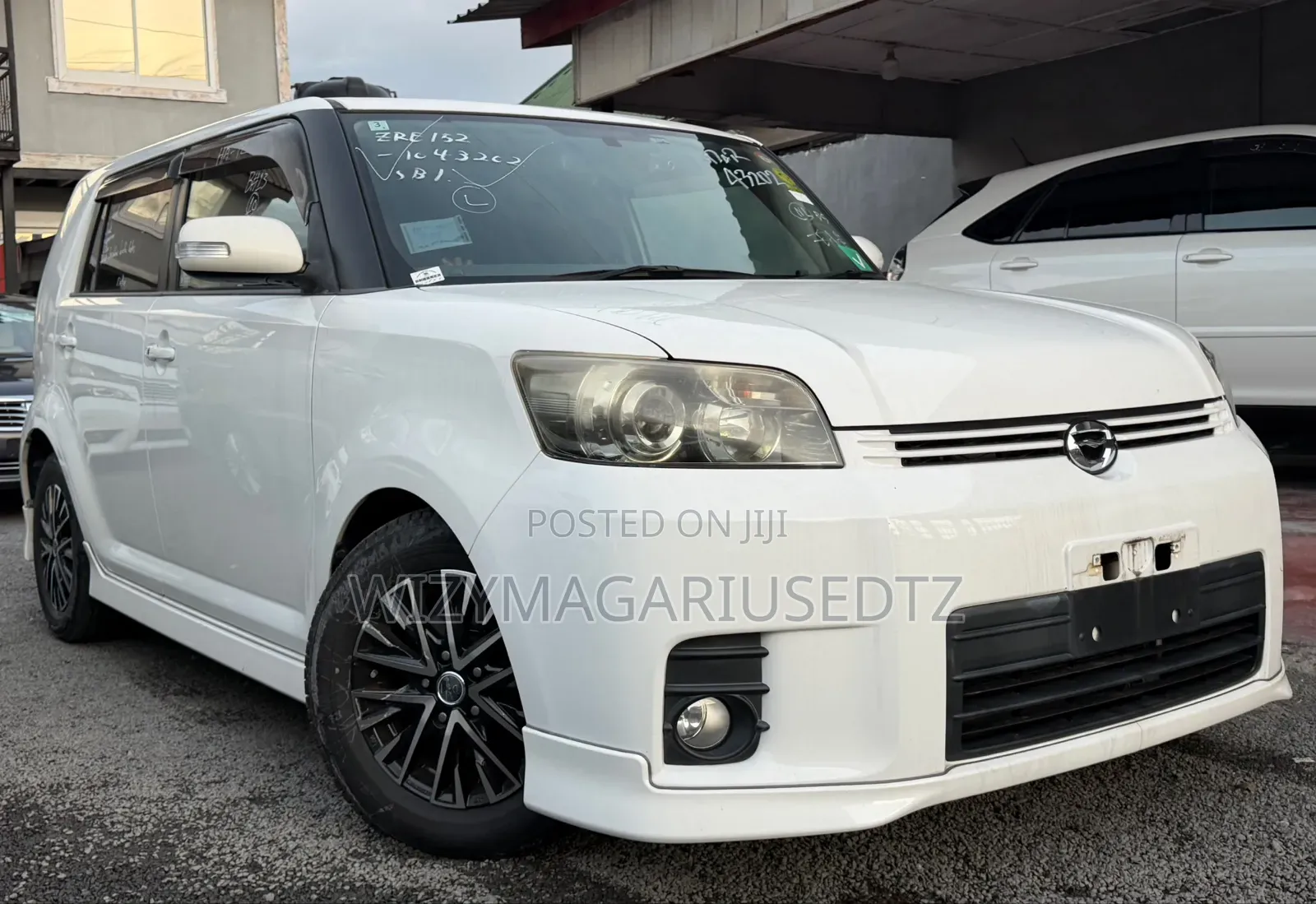 Toyota Corolla Rumion Hatchback 1.5 FWD 2009 Off white
