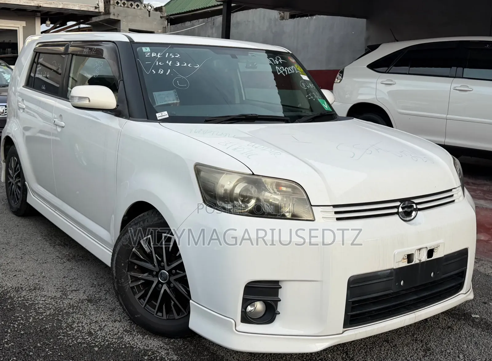 Toyota Corolla Rumion Hatchback 1.5 FWD 2009 Off white