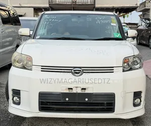 Toyota Corolla Rumion Hatchback 1.5 FWD 2009 Off white