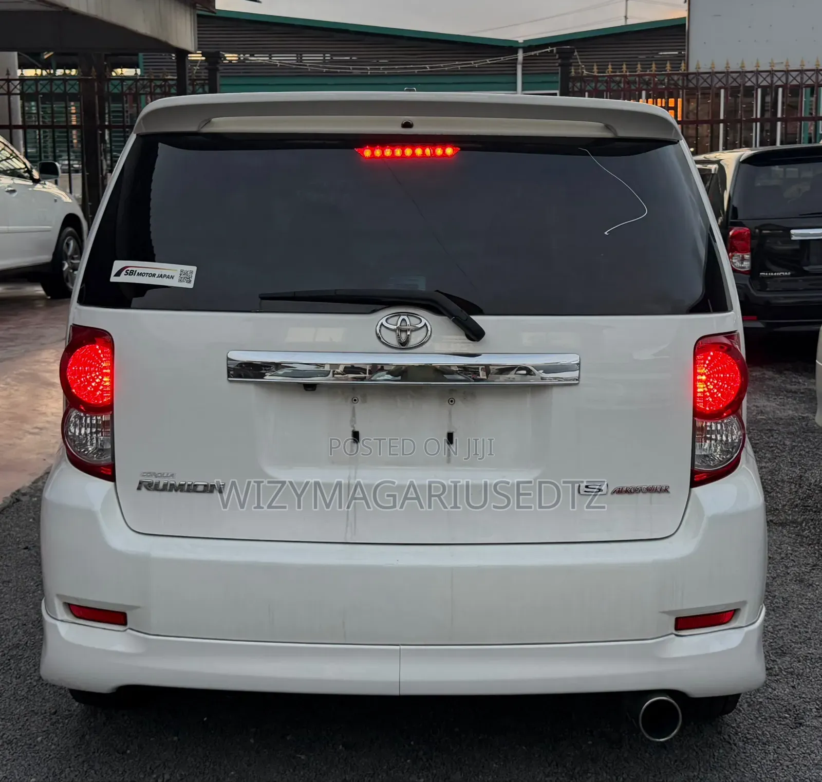 Toyota Corolla Rumion Hatchback 1.5 FWD 2009 Off white