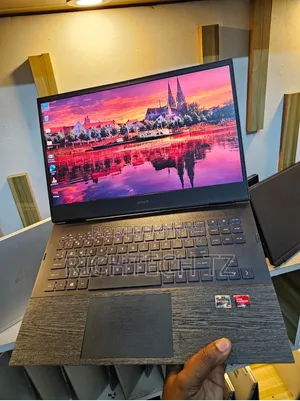 Laptop HP Omen 16 16GB AMD Ryzen 7 SSD 512GB