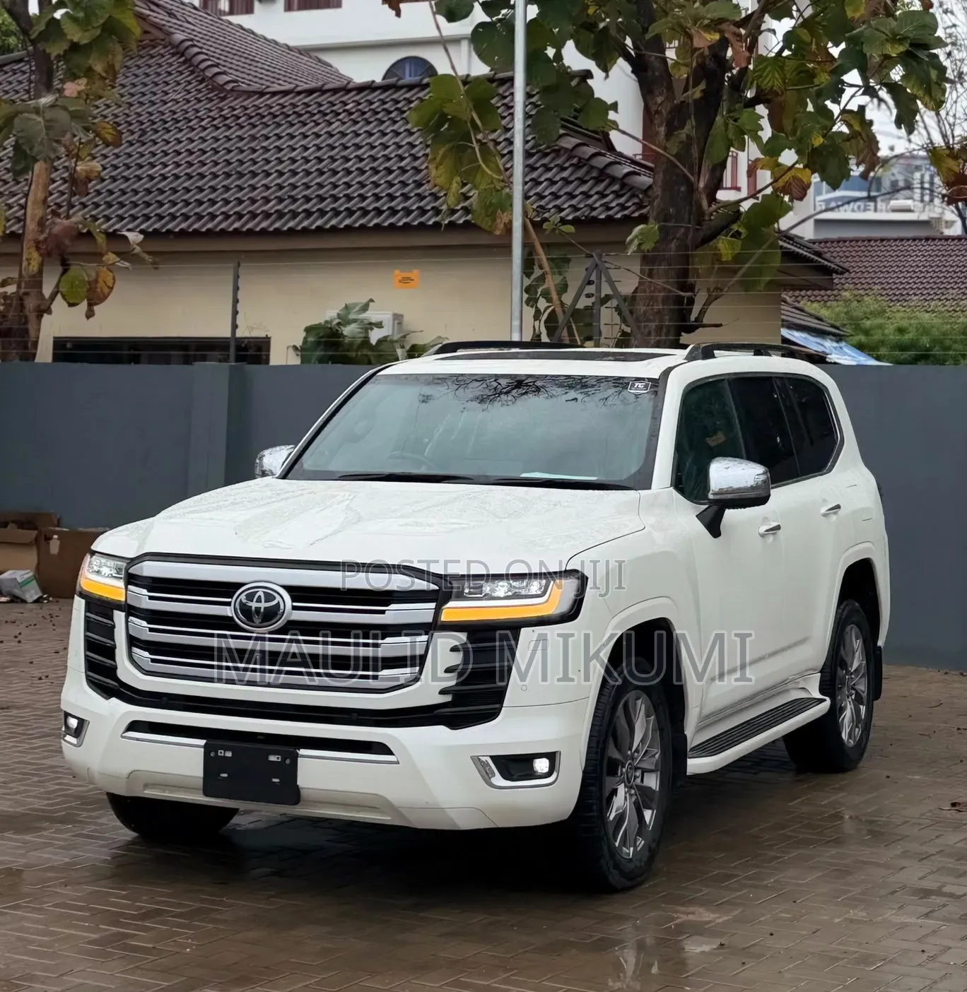 Toyota Land Cruiser 2024 White