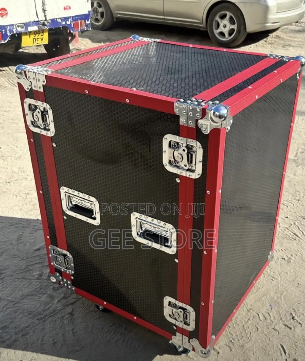 Heavy-Duty Flight Case