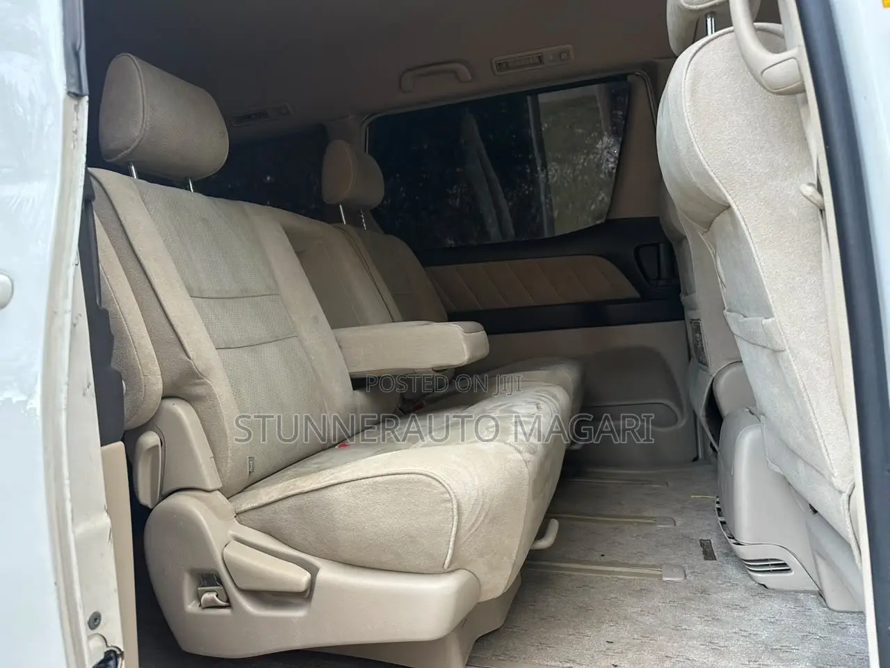 Toyota Alphard 2004 Pearl