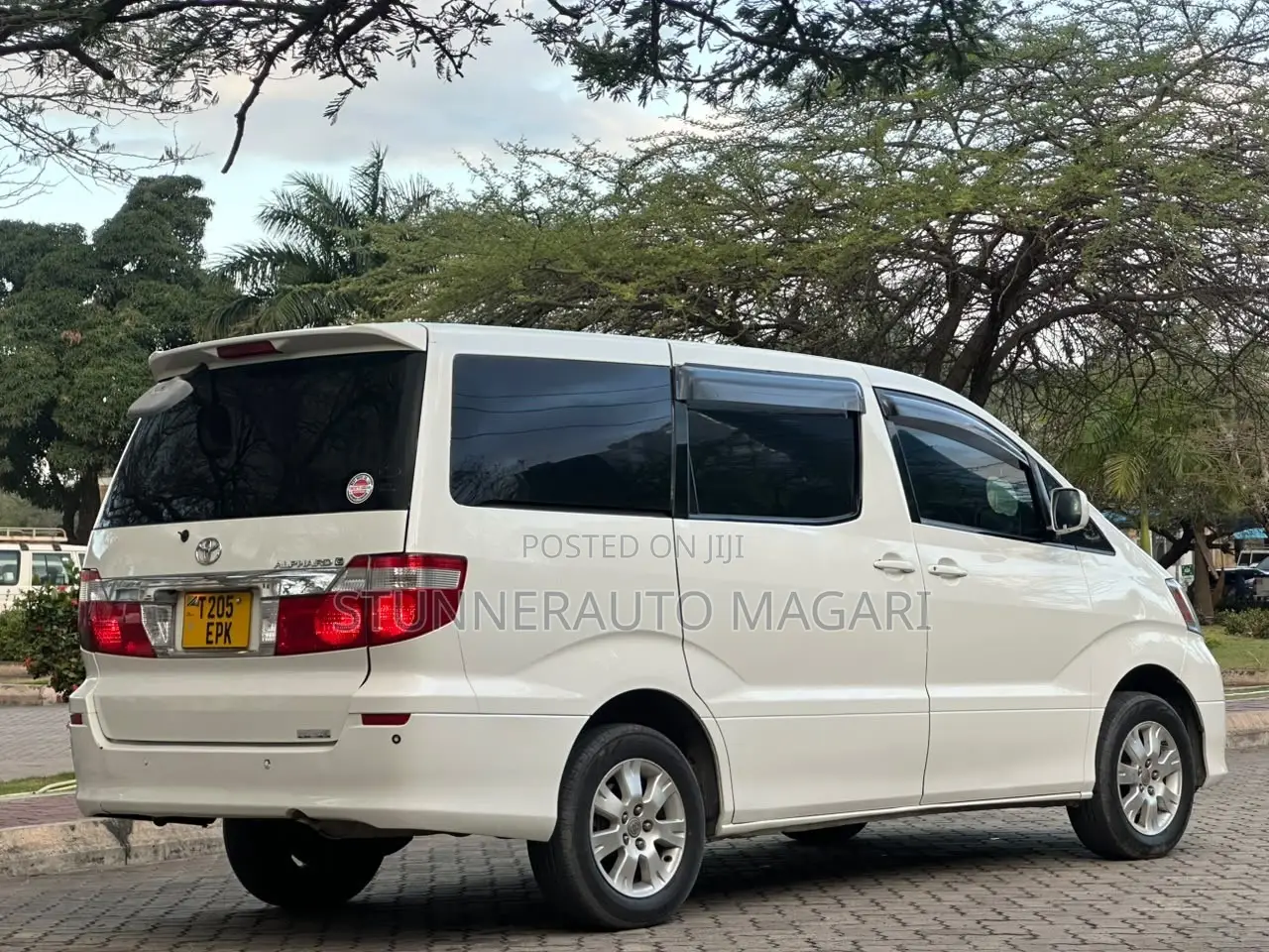 Toyota Alphard 2004 Pearl