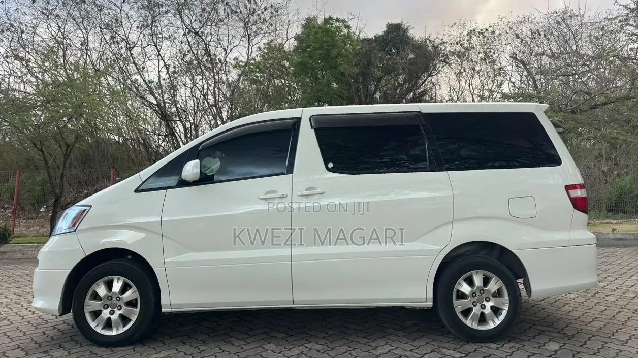 Toyota Alphard 2004 White