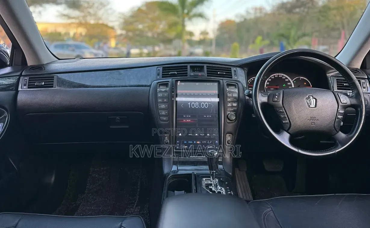 Toyota Crown 2007 Black