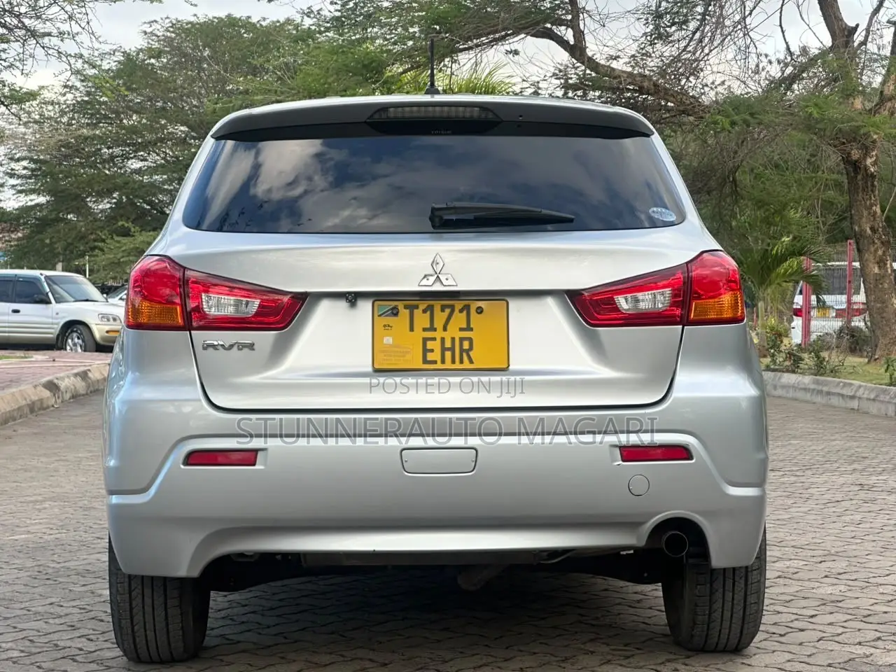 Mitsubishi RVR 2.0 2011 Gray