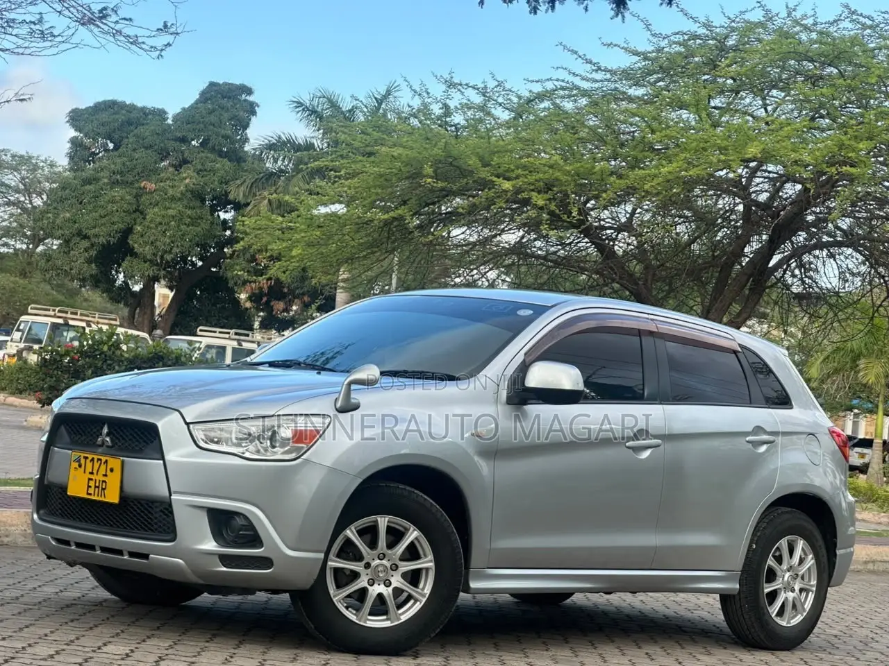 Mitsubishi RVR 2.0 2011 Gray