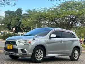 Mitsubishi RVR 2.0 2011 Gray