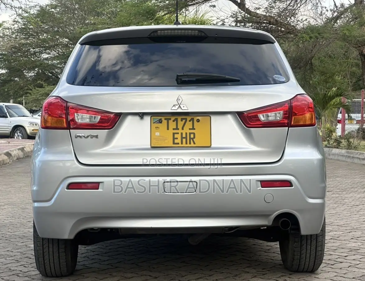 Mitsubishi RVR 2.0 2011 Silver