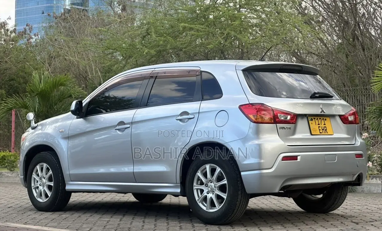 Mitsubishi RVR 2.0 2011 Silver