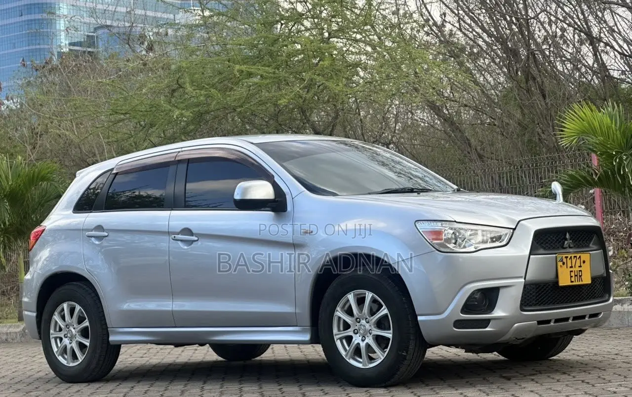 Mitsubishi RVR 2.0 2011 Silver