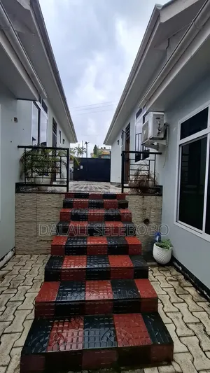 2bdrm Block of Flats in Kijitonyama for rent