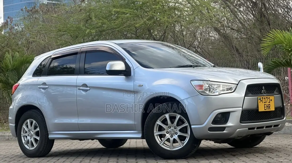 Mitsubishi RVR 2.0 2011 Silver