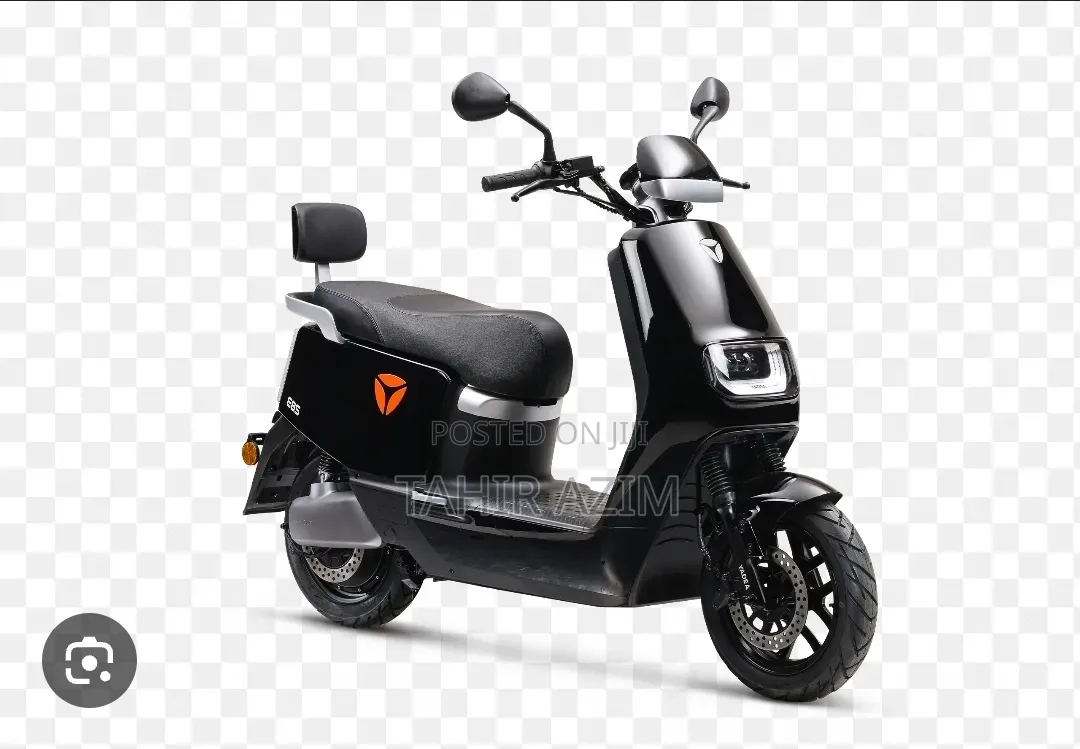 Yadea E8S Pro 2023 Black