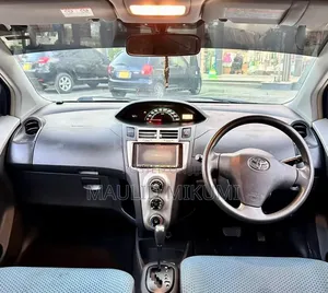 Toyota Vitz 2009 Blue