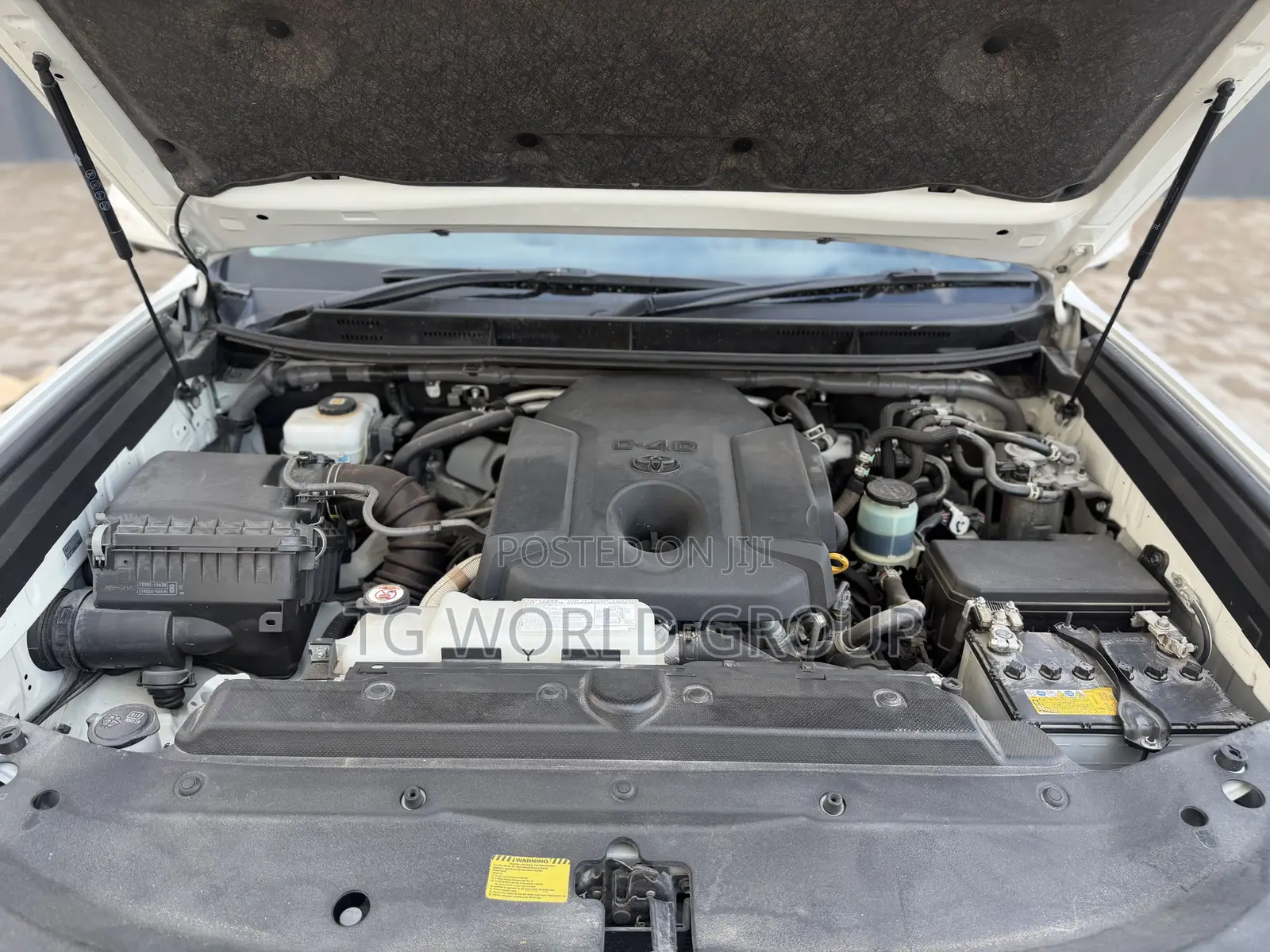 Toyota Land Cruiser Prado 2.8 2023 White