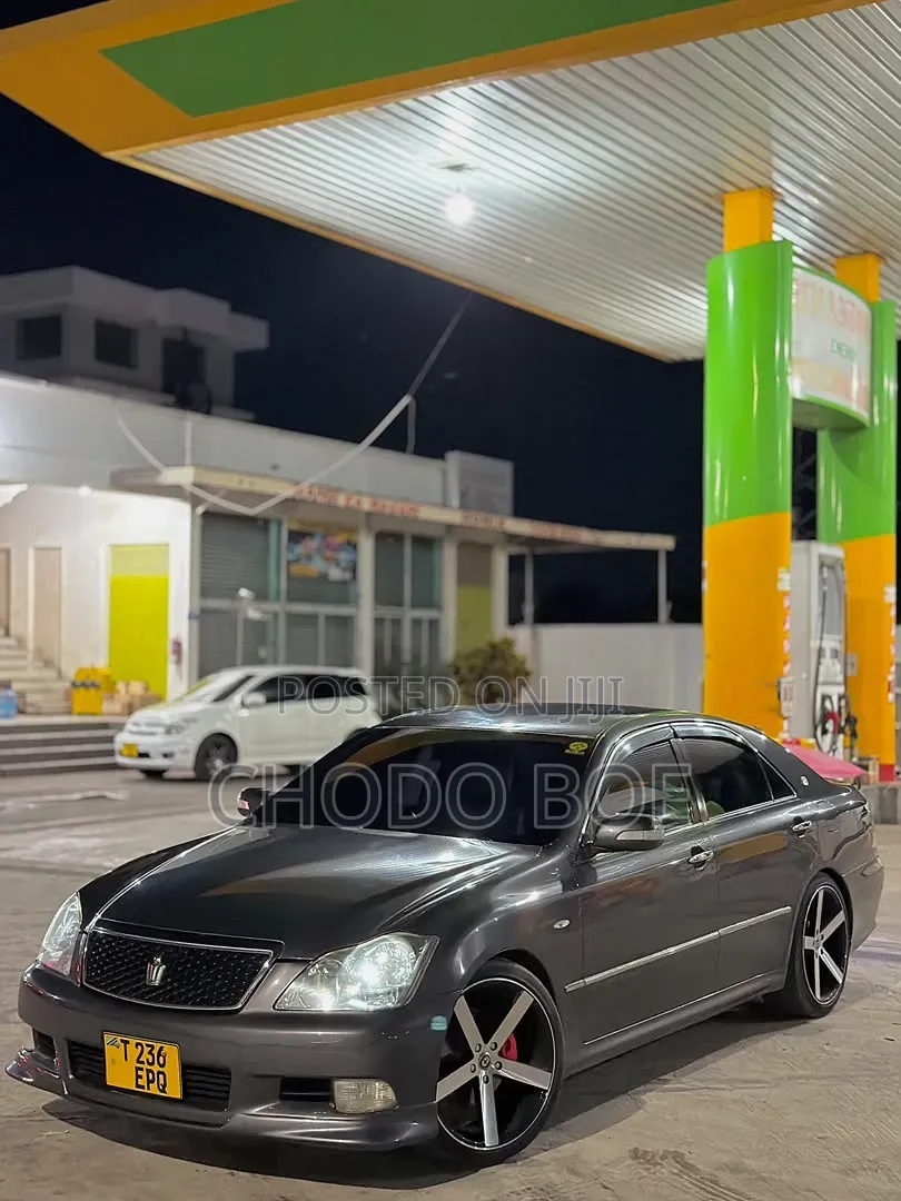 Toyota Crown 2007 Gray