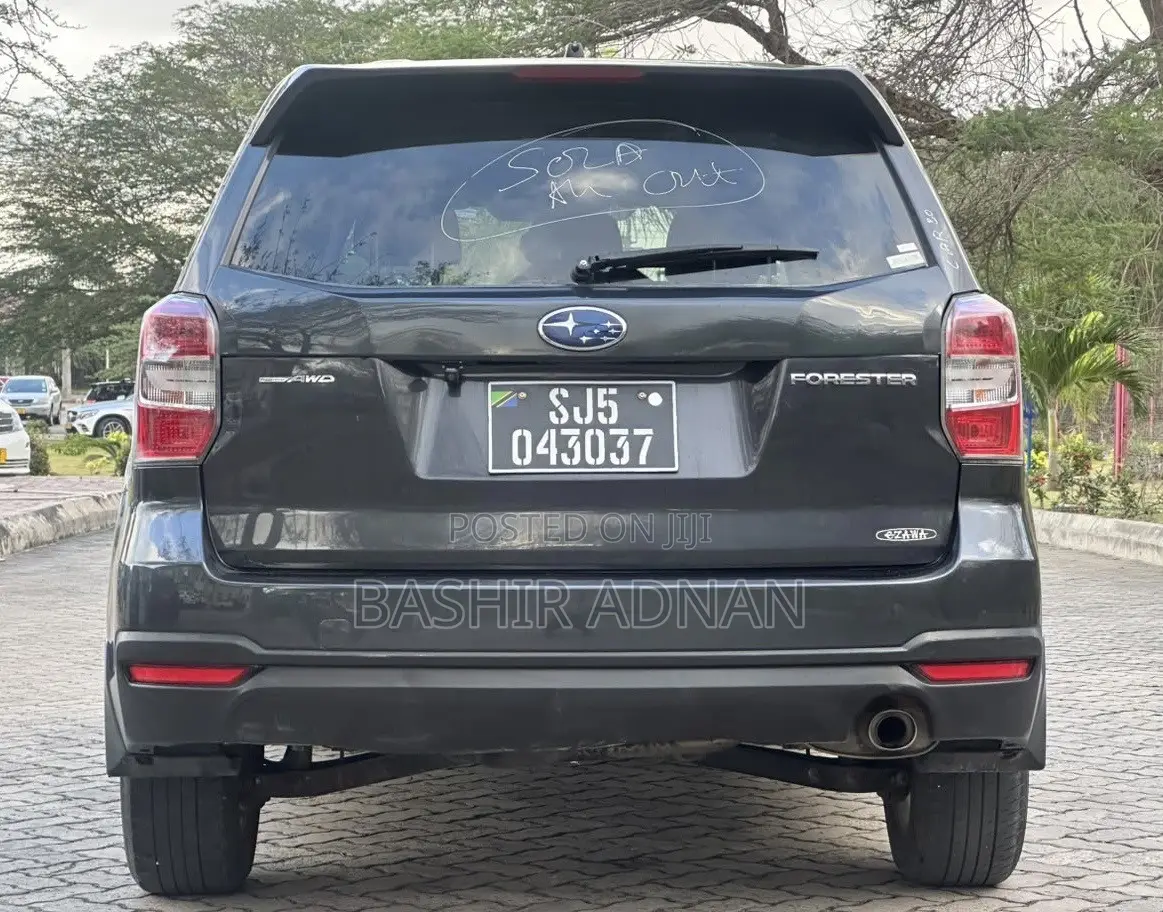 Subaru Forester 2014 Gray