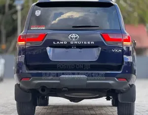 Toyota Land Cruiser 2024 Blue