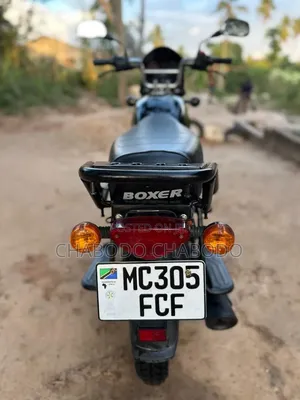 Bajaj Boxer X125 2026 Black