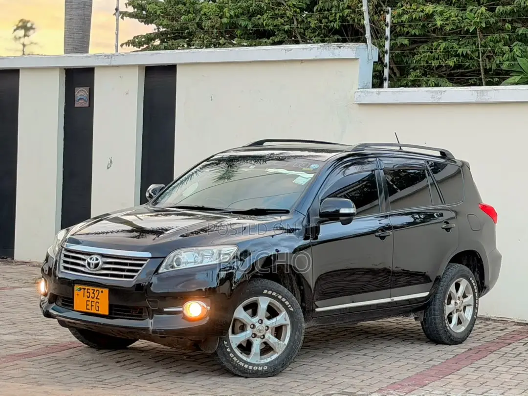 Toyota Vanguard 2011 Black