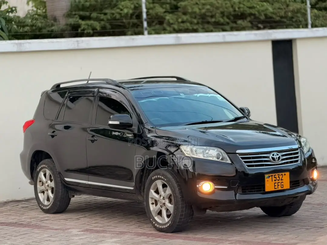 Toyota Vanguard 2011 Black