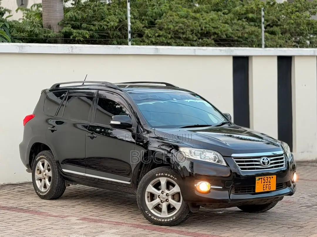 Toyota Vanguard 2011 Black