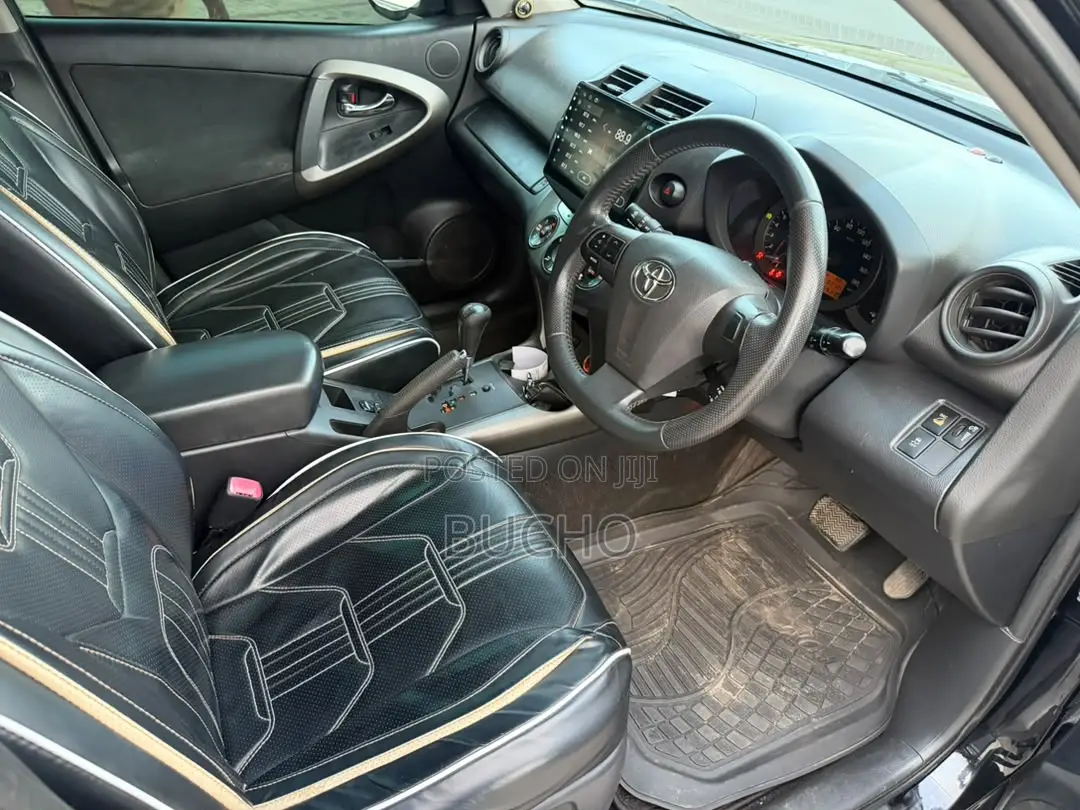 Toyota Vanguard 2011 Black