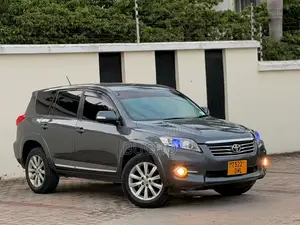 Toyota Vanguard 2011 Gray