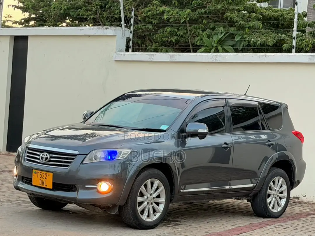 Toyota Vanguard 2011 Gray