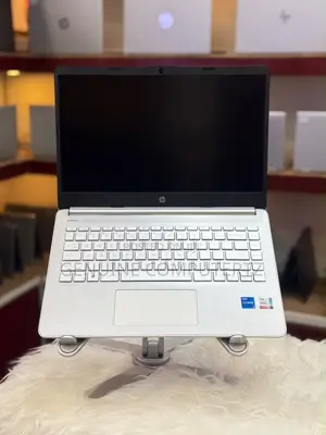 Laptop HP 14S 8GB AMD Ryzen 5 SSD 512GB