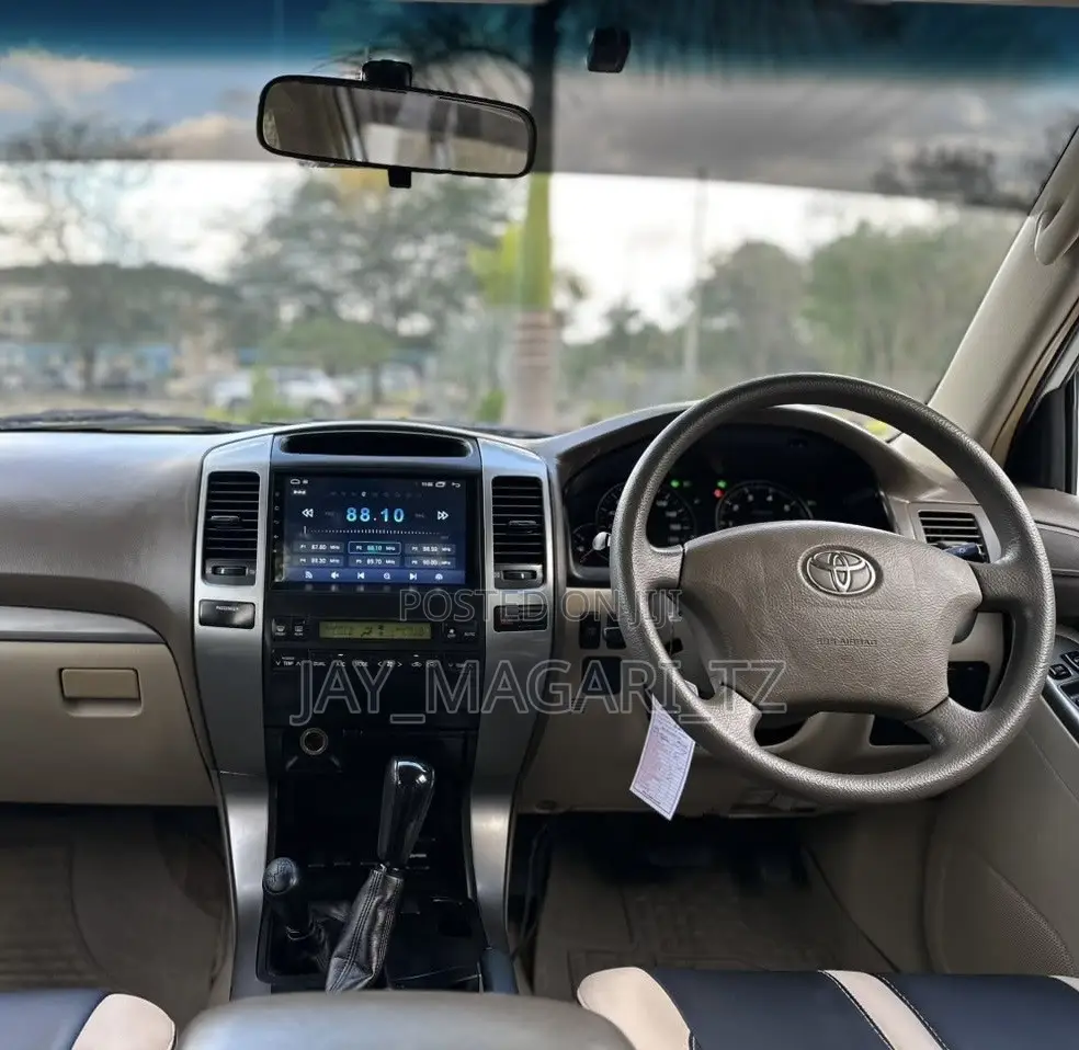 Toyota Land Cruiser Prado 2005 White