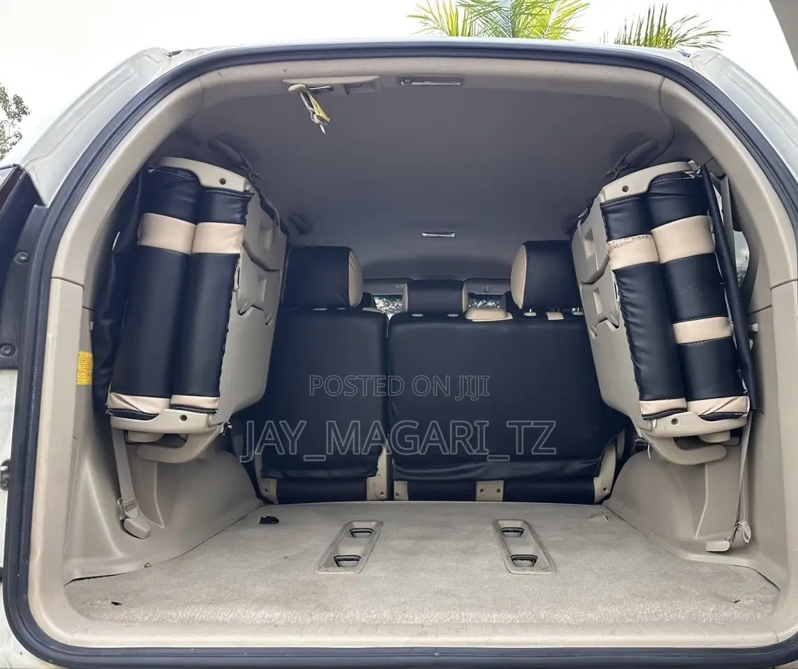 Toyota Land Cruiser Prado 2005 White