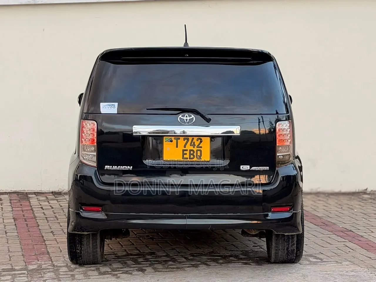 Toyota Corolla Rumion 2008 Black