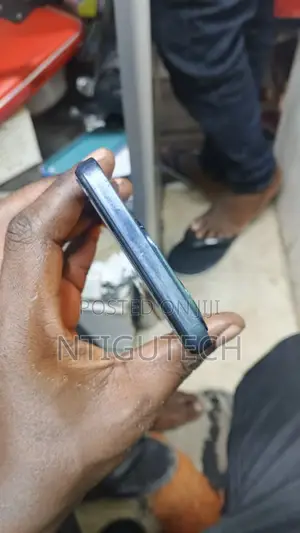 Infinix Hot 40i 256 GB Blue