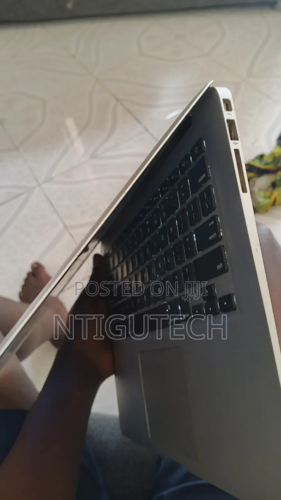 Laptop Apple MacBook Air 2013 4GB Intel Core 5 SSD 256GB