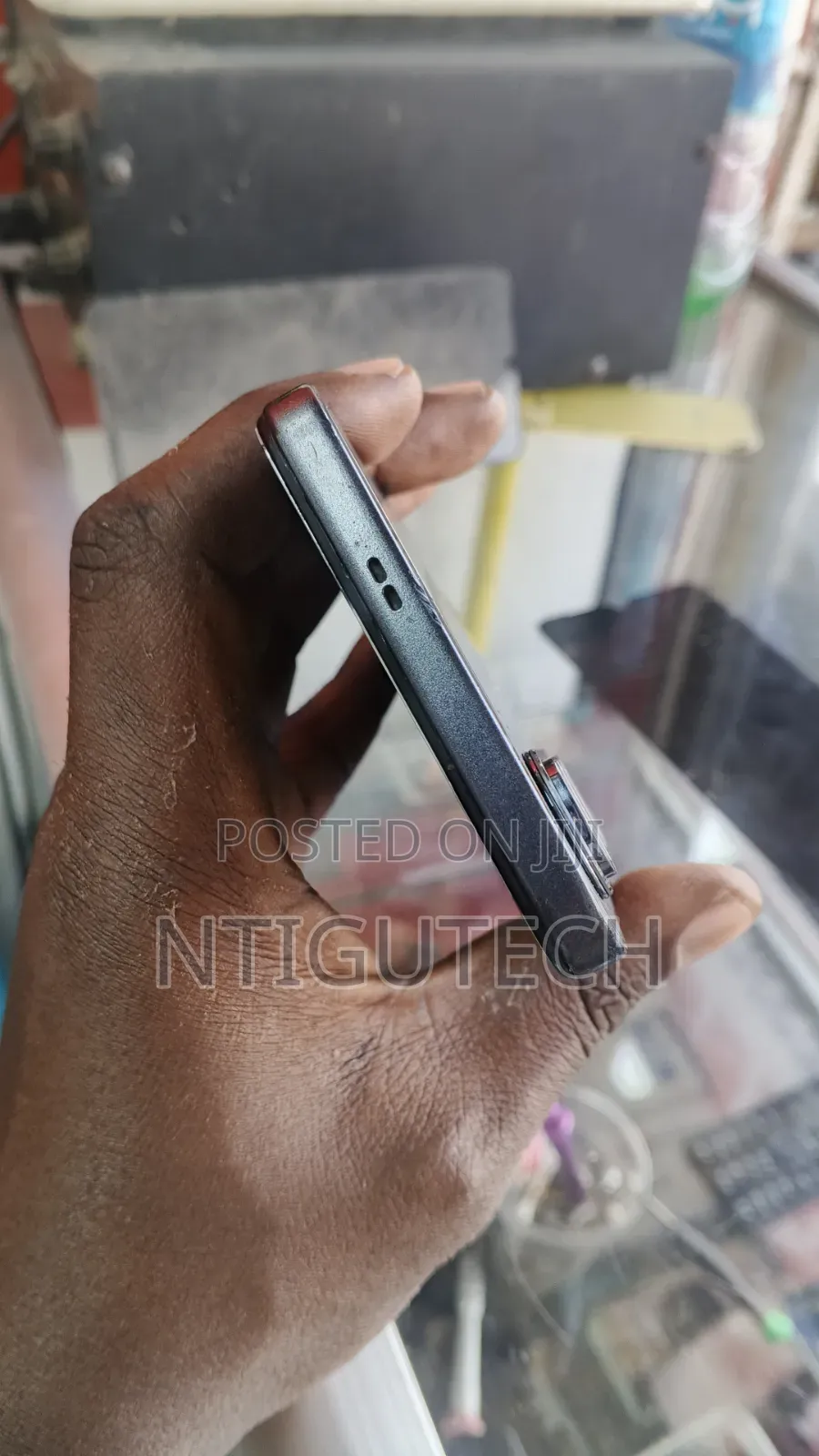 Infinix Hot 60i 128 GB Blue