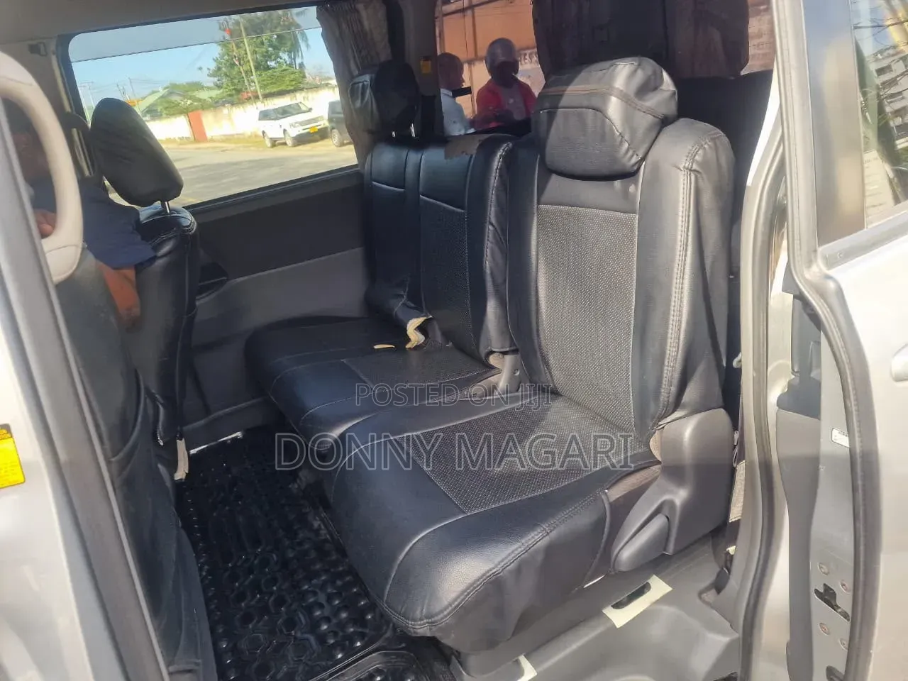 Toyota Noah 2008 Silver