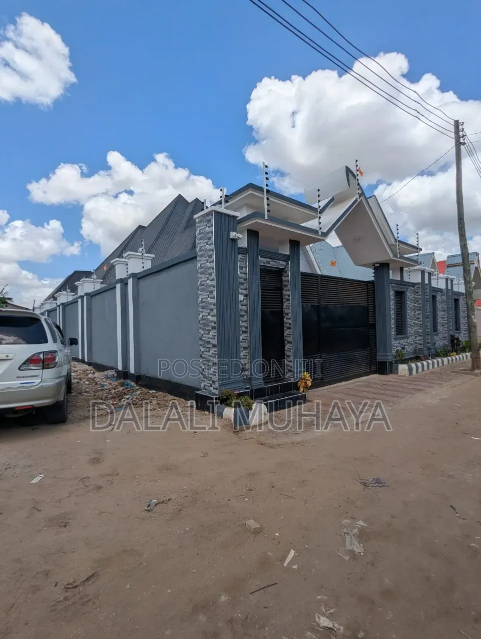 4bdrm House in Mzambarauni, Mbagala for sale