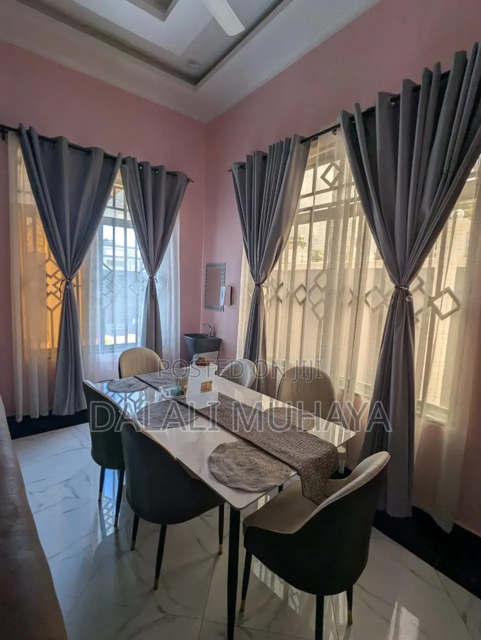 4bdrm House in Mzambarauni, Mbagala for sale