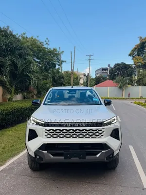 New Toyota Hilux Active (Diesel) 2026 Ivory