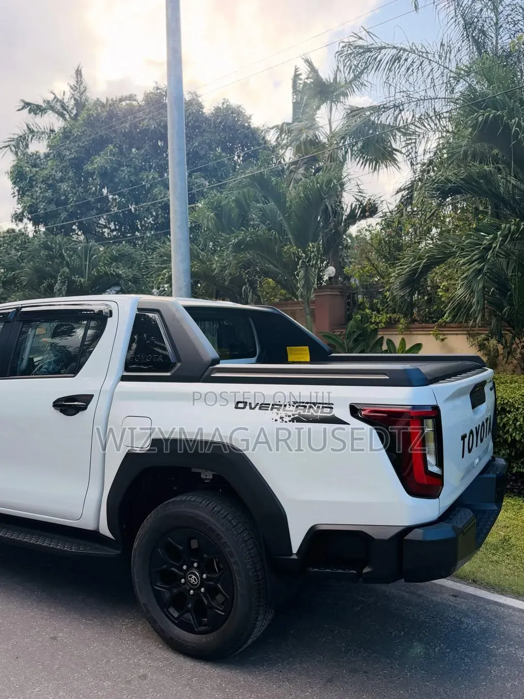 New Toyota Hilux Active (Diesel) 2026 Ivory
