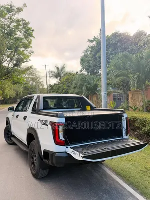 New Toyota Hilux Active (Diesel) 2026 Ivory