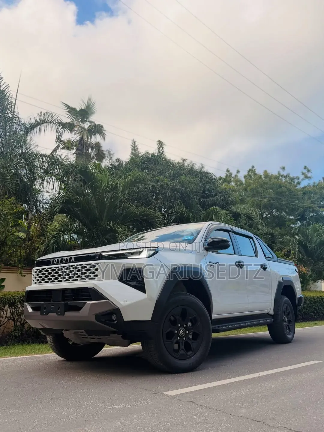 New Toyota Hilux Active (Diesel) 2026 Ivory
